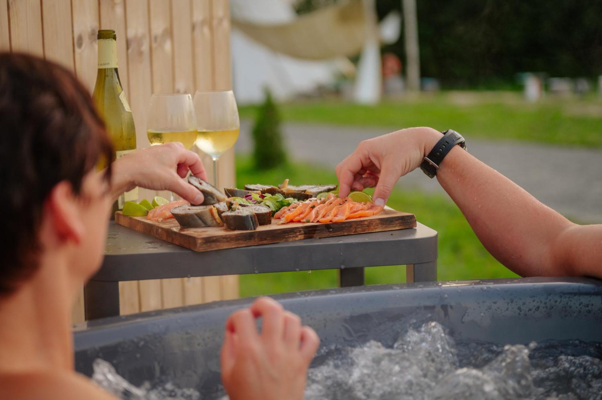 Eco With A Hot Tub And Sauna Puhkemaja *