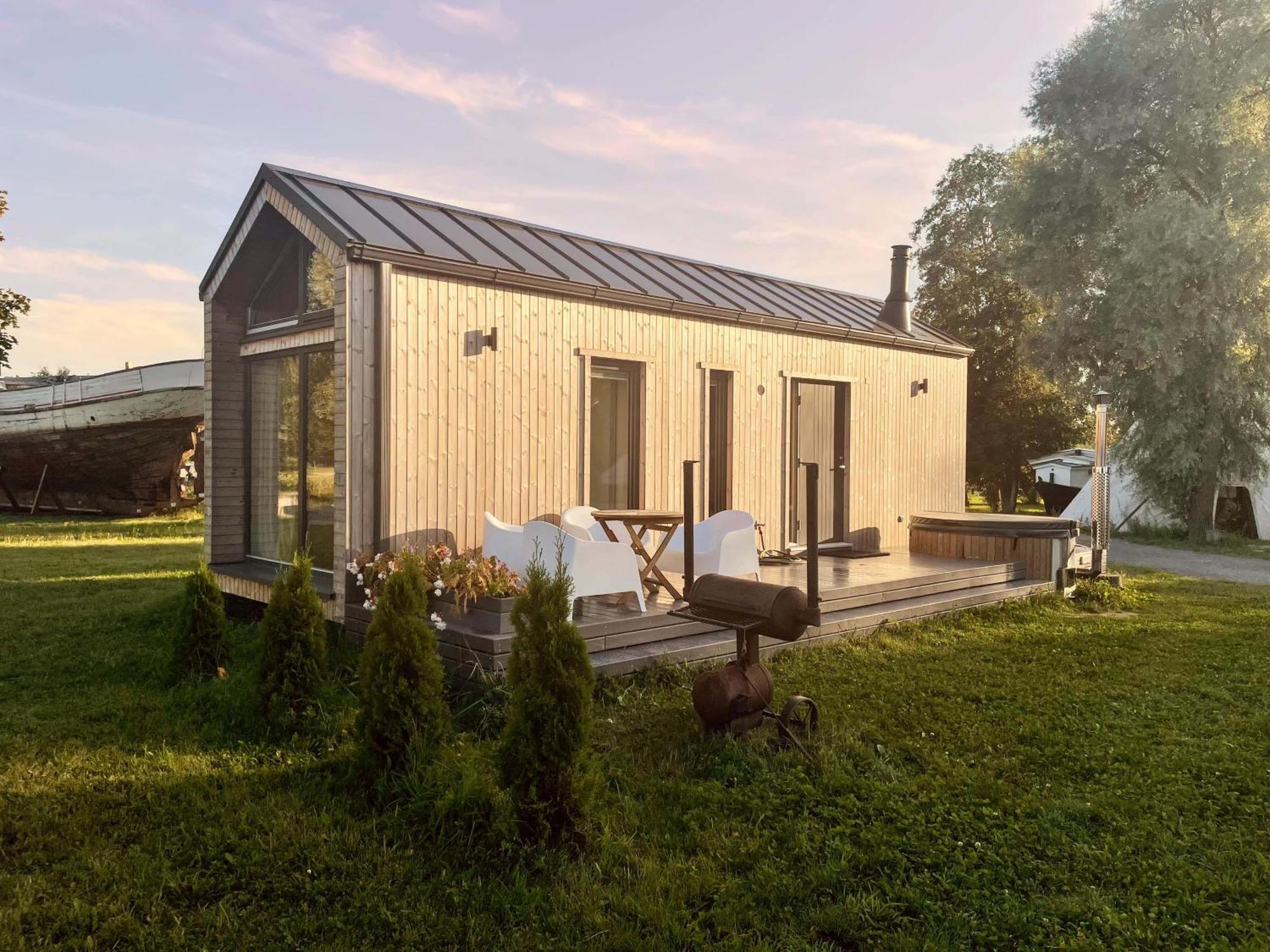 Eco With A Hot Tub And Sauna *